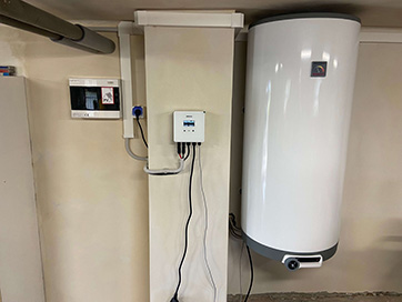 Fotovoltaický ohřev TUV, Systém Antik